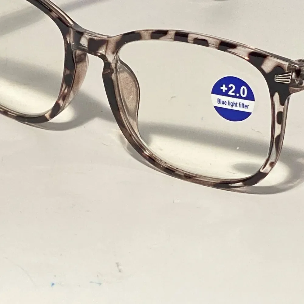 1503 Colette 2.0 Tortoise Reading Glasses Soft Butterfly Readers NWT